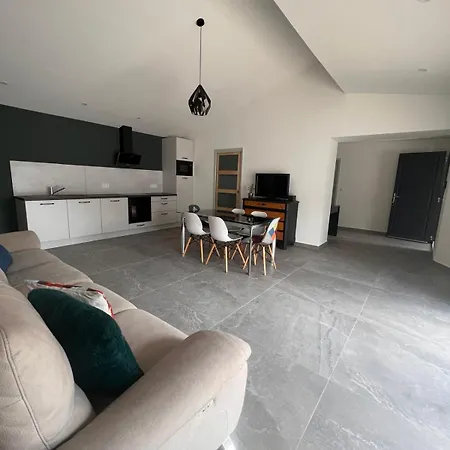 Maison Le Poivrier Nimes