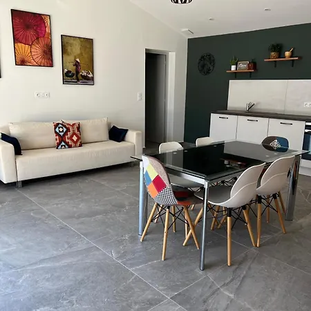 Maison Le Poivrier * Nîmes